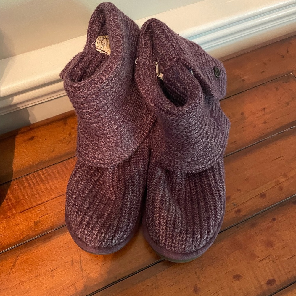 Purple high or low rise uggs
